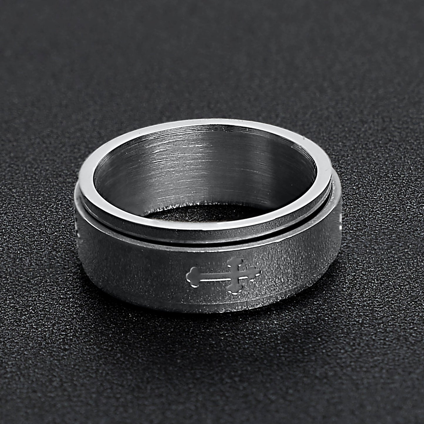 Cross Spinner Ring