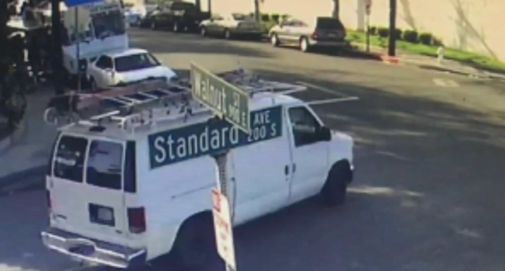 Police Looking for Driver of This Van Who Killed a Biker And Fled The Scene