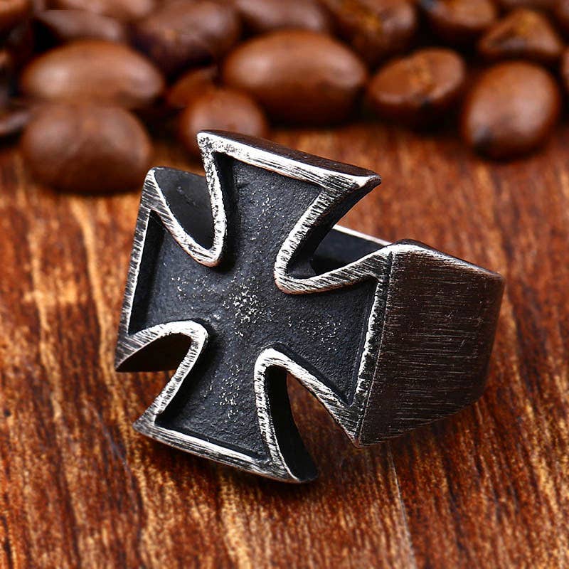 Men's Vintage Black Cross Ring: 13