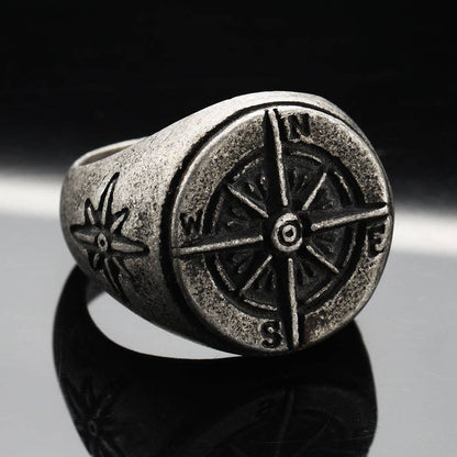 Vintage Round Compass Men's Titanium Steel Ring: Yellow Gold / 7