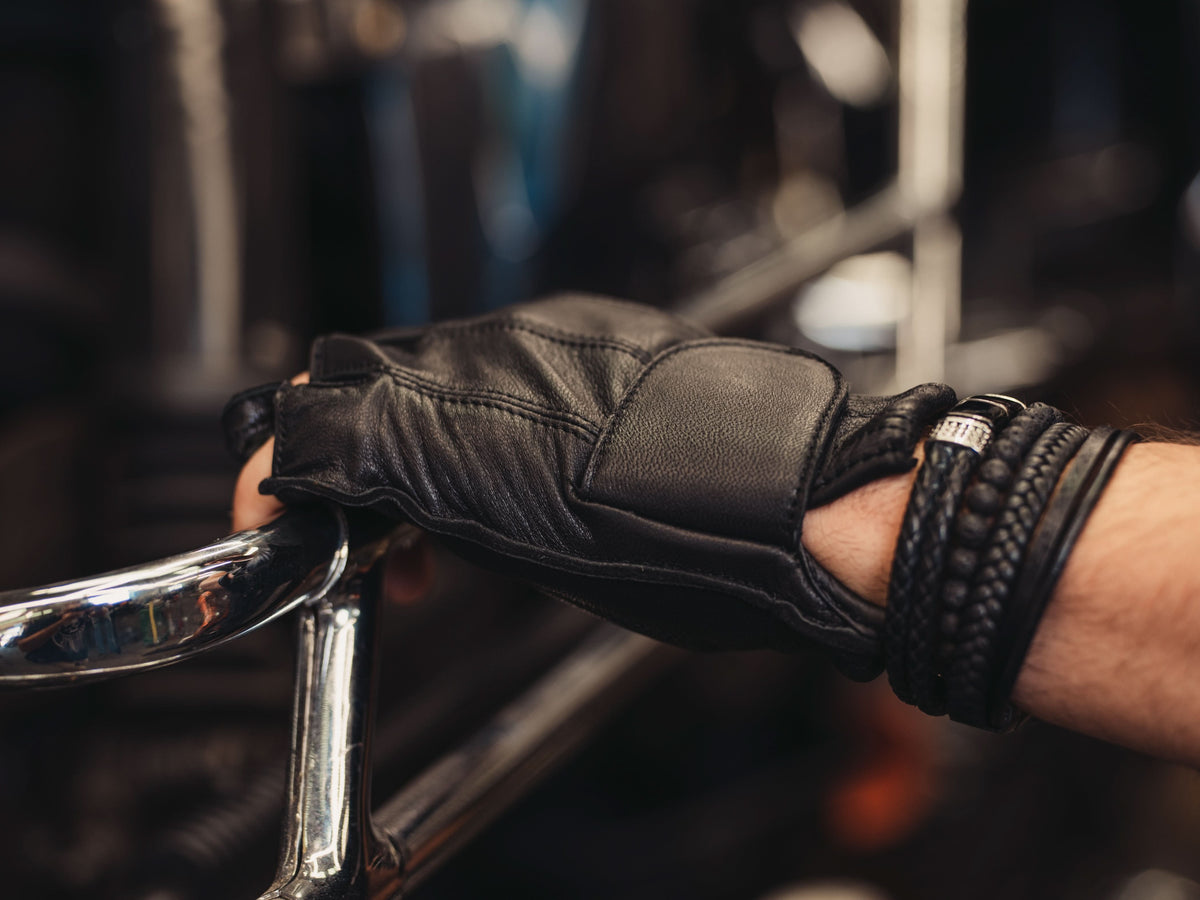 Men's Tough Deer Skin Fingerless Glove - view 9