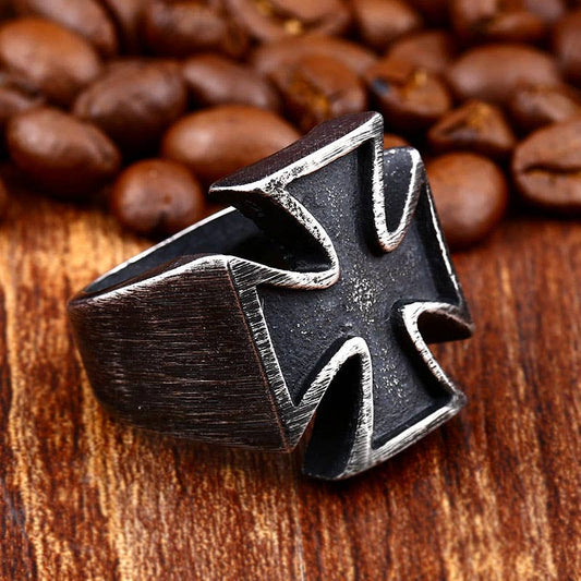 Men's Vintage Black Cross Ring: 13