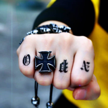 Men's Vintage Black Cross Ring: 11