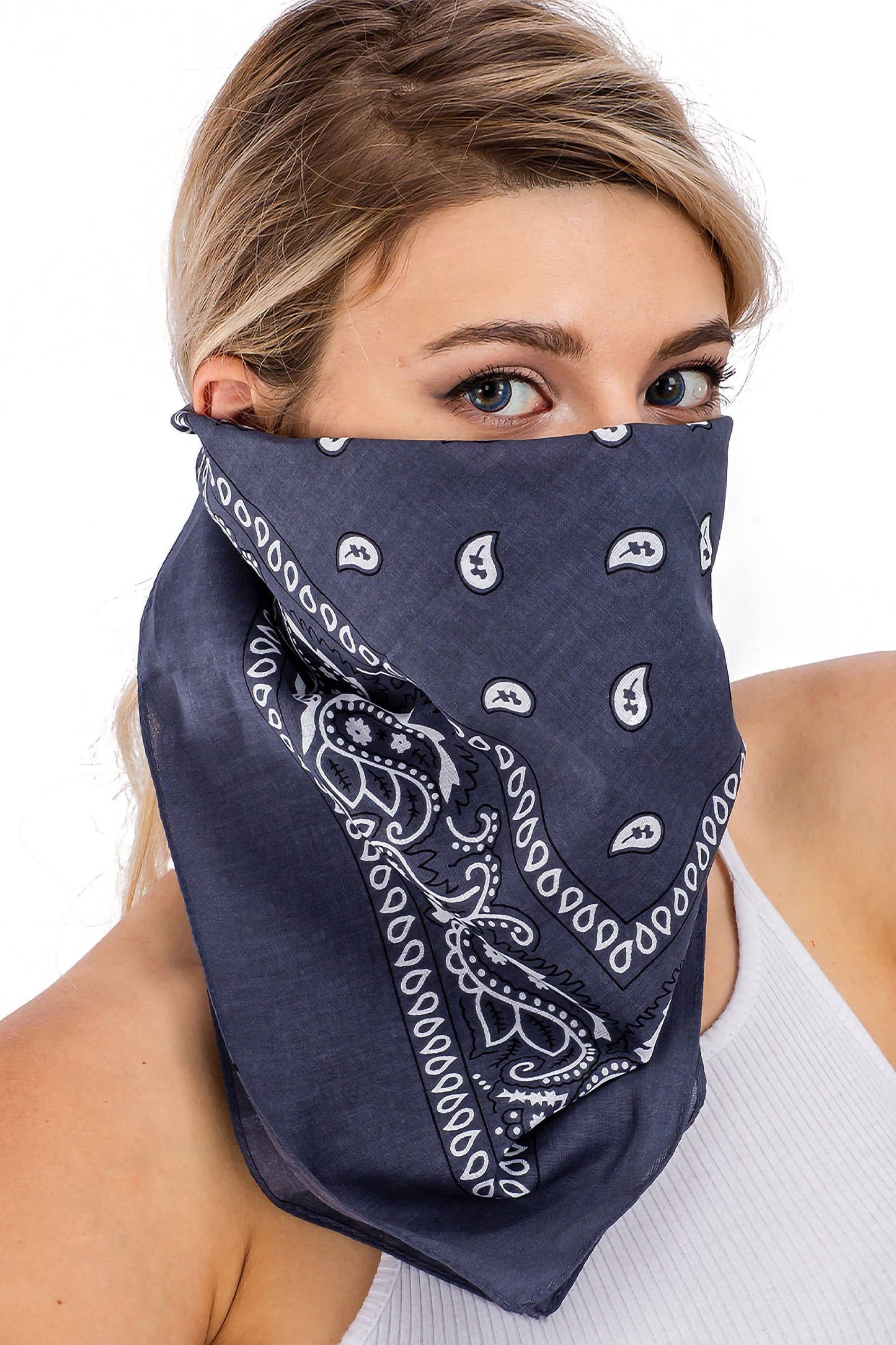 Classic Paisley Print Square Cotton Bandana: BLACK / ONE SIZE