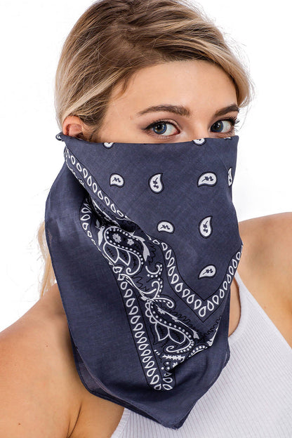 Classic Paisley Print Square Cotton Bandana: BLACK / ONE SIZE